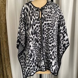 Animal print   (cheetah) poncho